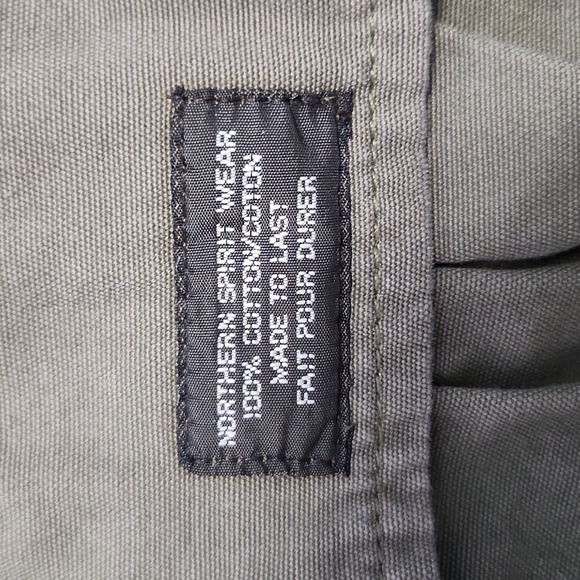 Norther Spirit Wear - Fishing & Hunting Vest - Picture 2 of 4